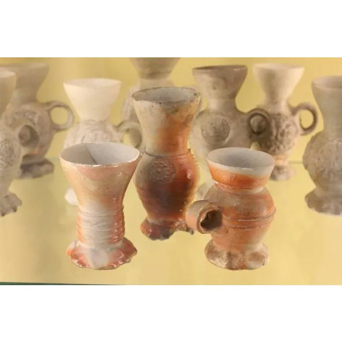 15de Eeuwse Trechterhalsbeker 5 15de Eeuwse Trechterhalsbeker - Afbeelding 3