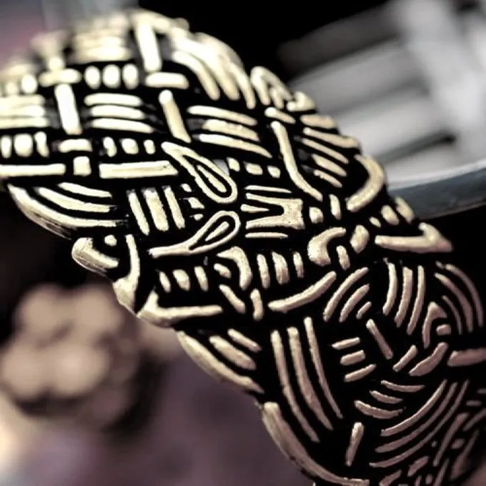 Brede Oud-Ierse Armband, Verzilverd 4 Brede Oud-Ierse Armband, Verzilverd - Afbeelding 2