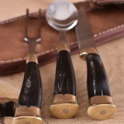 Hoornen Bestekset Met Hoes, Roestvrij Staal 7 Hoornen Bestekset Met Hoes, Roestvrij Staal -Historisch Koken Verkoop 2023 hoornen bestekset met hoes roestvrij staal 2